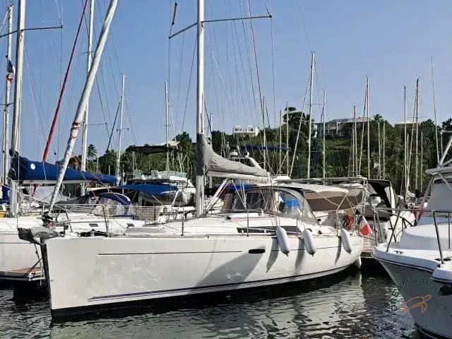 Beneteau Oceanis 37