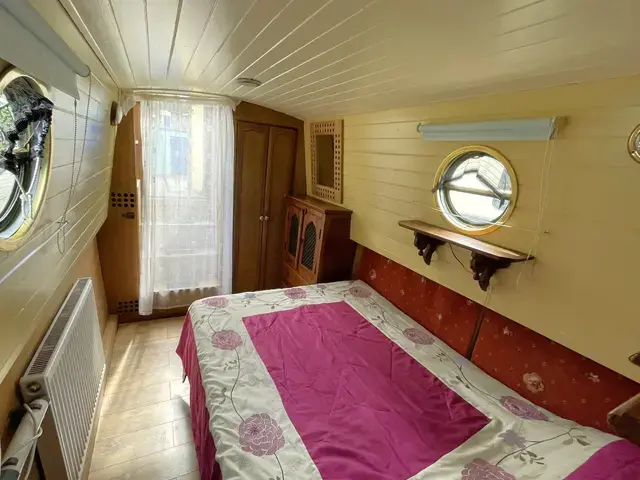 Colecraft 57 Narrowboat