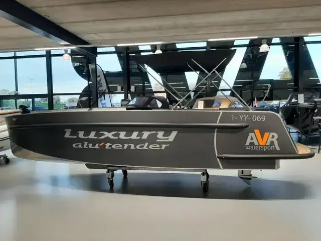 Luxury Tender 65