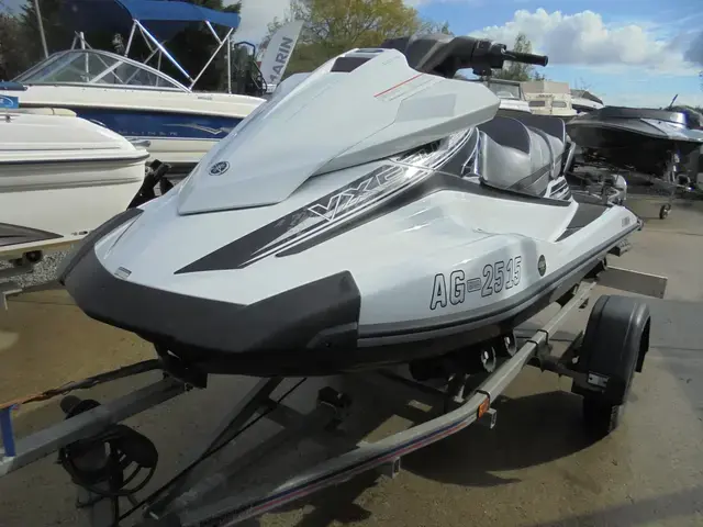 Yamaha Waverunner Vx Cruiser