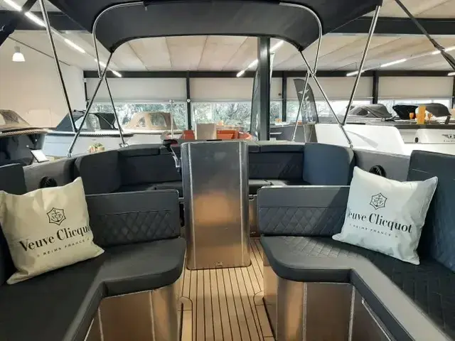 Luxury Tender 65