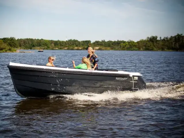 Topcraft 605 Tender