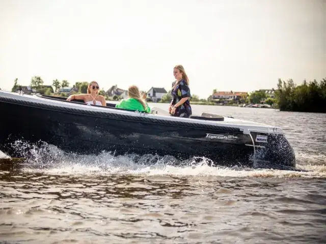 Topcraft 605 Tender