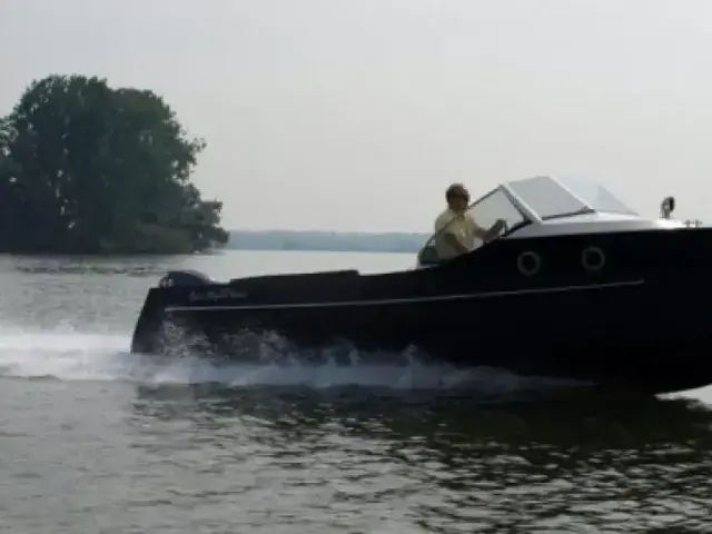 Oudhuijzer 700 Cabin