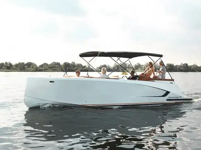 Luxury Tender 77