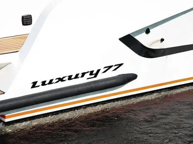 Luxury Tender 77