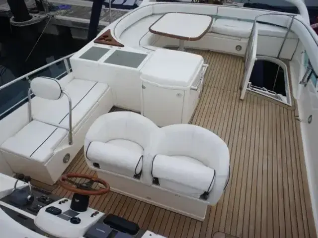 Fairline Squadron 55