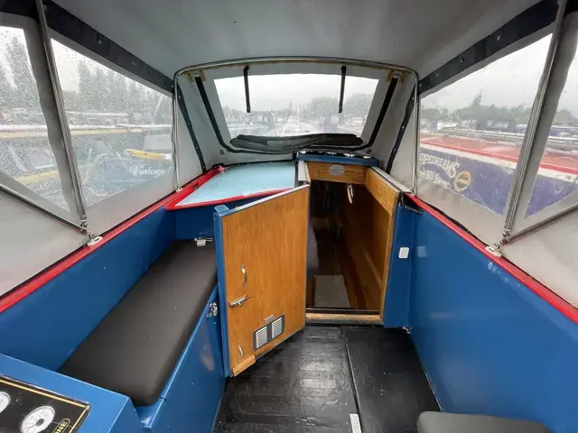 Burscough Narrowboat