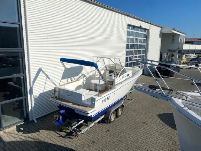 2001 Beneteau ombrine 700