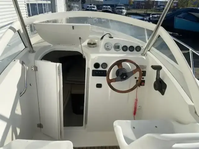 Beneteau Ombrine 700