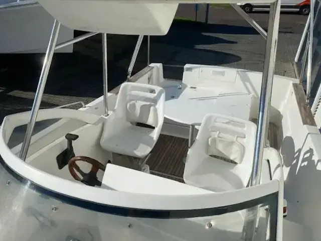 Beneteau Ombrine 700