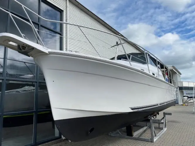 1999 Luhrs mainship 30 pilot