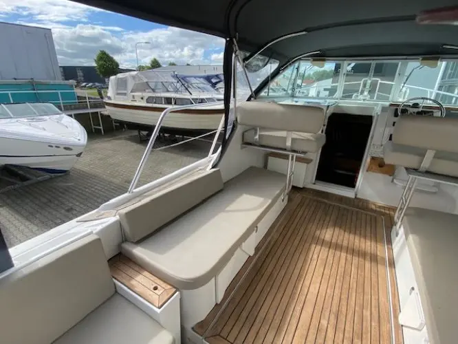 1999 Luhrs mainship 30 pilot