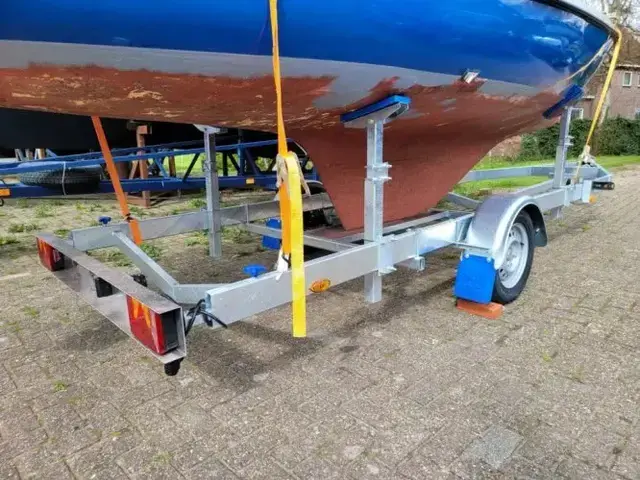 ZEILBOOT TRAILER 1350 PLANK