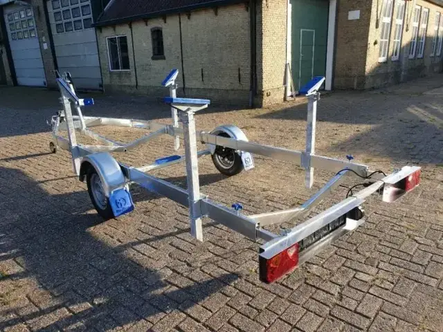 Zeilboot Trailer 750 Budget