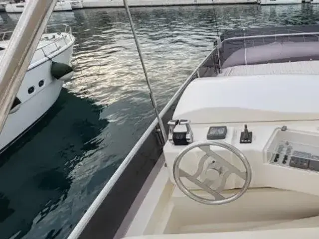 Ferretti Yachts 630