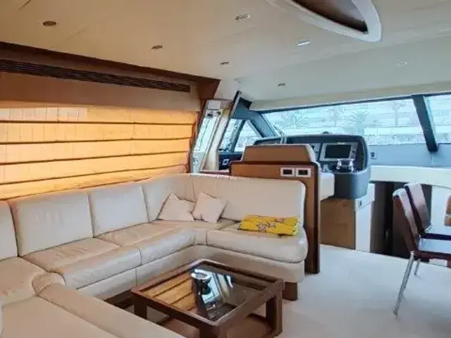 Ferretti Yachts 630