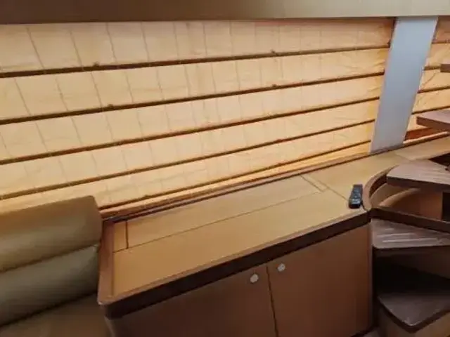 Ferretti Yachts 630