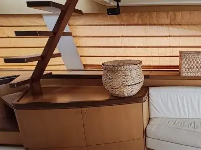 Ferretti Yachts 630