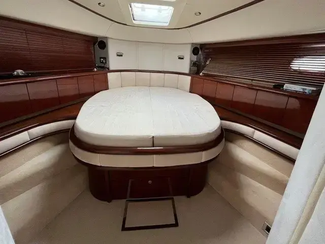 Fairline Squadron 58