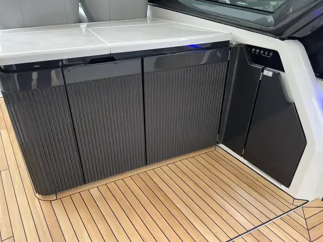 Fairline Targa 40