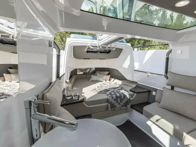 Axopar 37XC CROSS CABIN