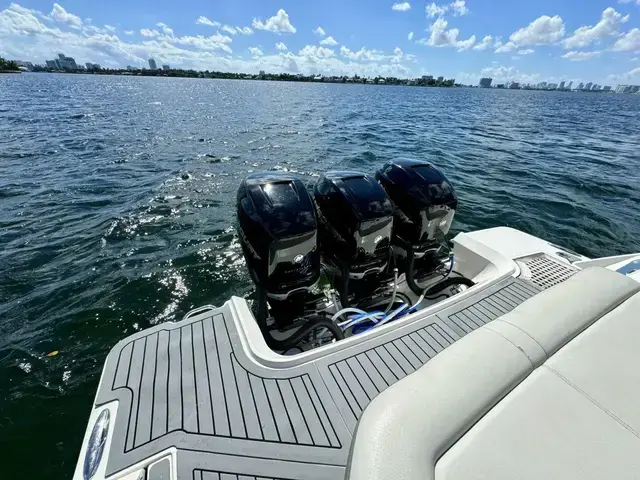 Sea Ray SLX 400