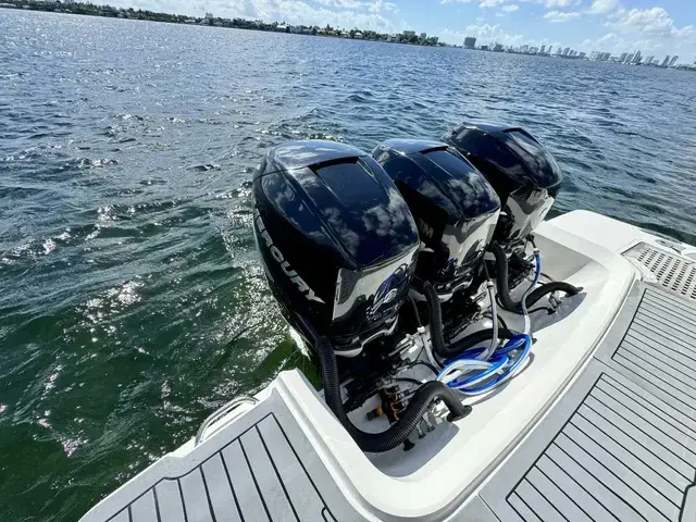 Sea Ray SLX 400