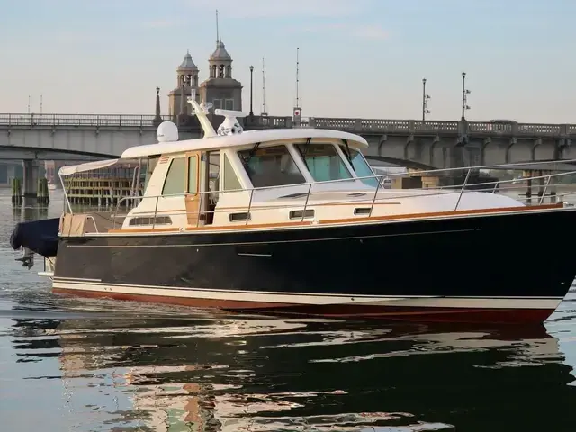 Sabre 48 Salon Express