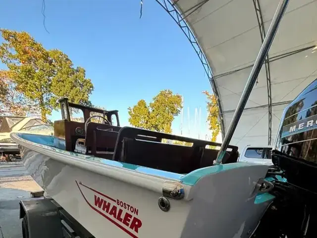 Boston Whaler 19