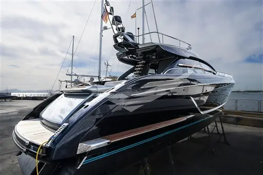 2019 Riva 66 ribelle