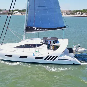 2017 Xquisite Yachts X5