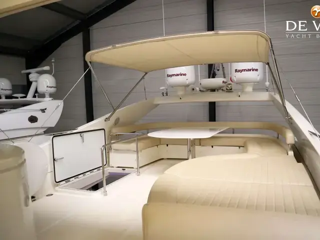 Ferretti Yachts 592