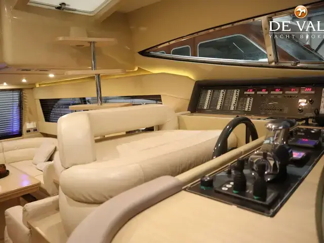 Ferretti Yachts 592