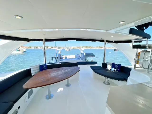 Xquisite Yachts X5