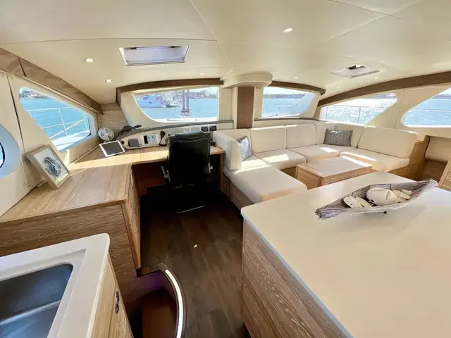 Xquisite Yachts X5