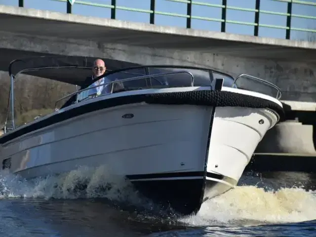 Antaris Connery 25 Tender