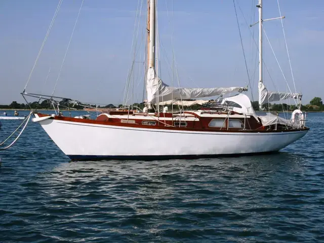 Holman Super Sovereign Ketch