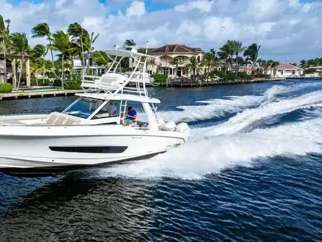 Boston Whaler 420 Outrage