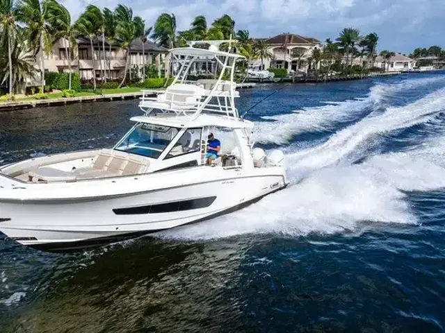 Boston Whaler 420 Outrage