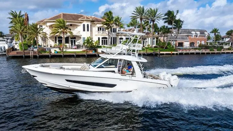 2022 Boston Whaler 420 outrage