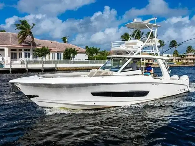 Boston Whaler 420 Outrage