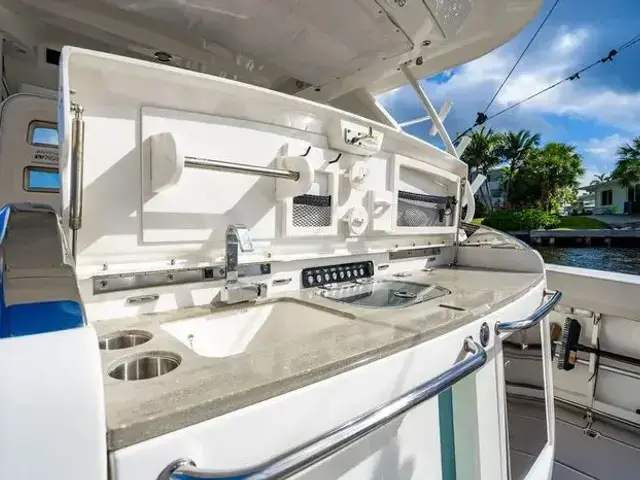 Boston Whaler 420 Outrage