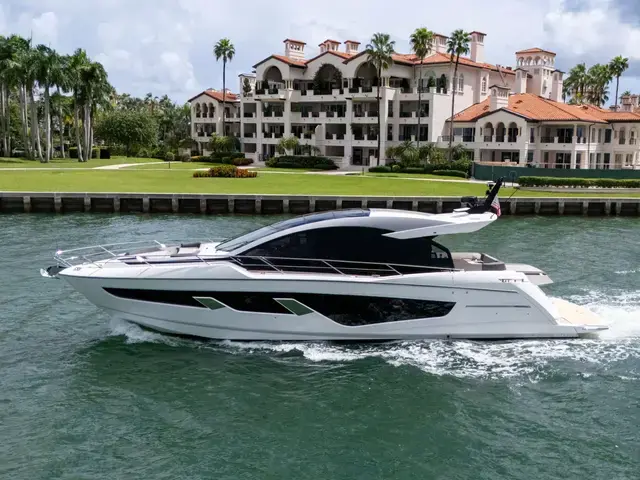 Sunseeker Predator 65