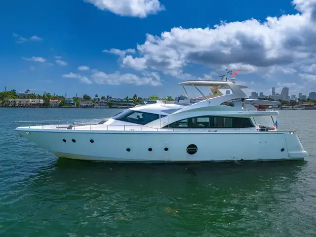 Aicon 75 Flybridge