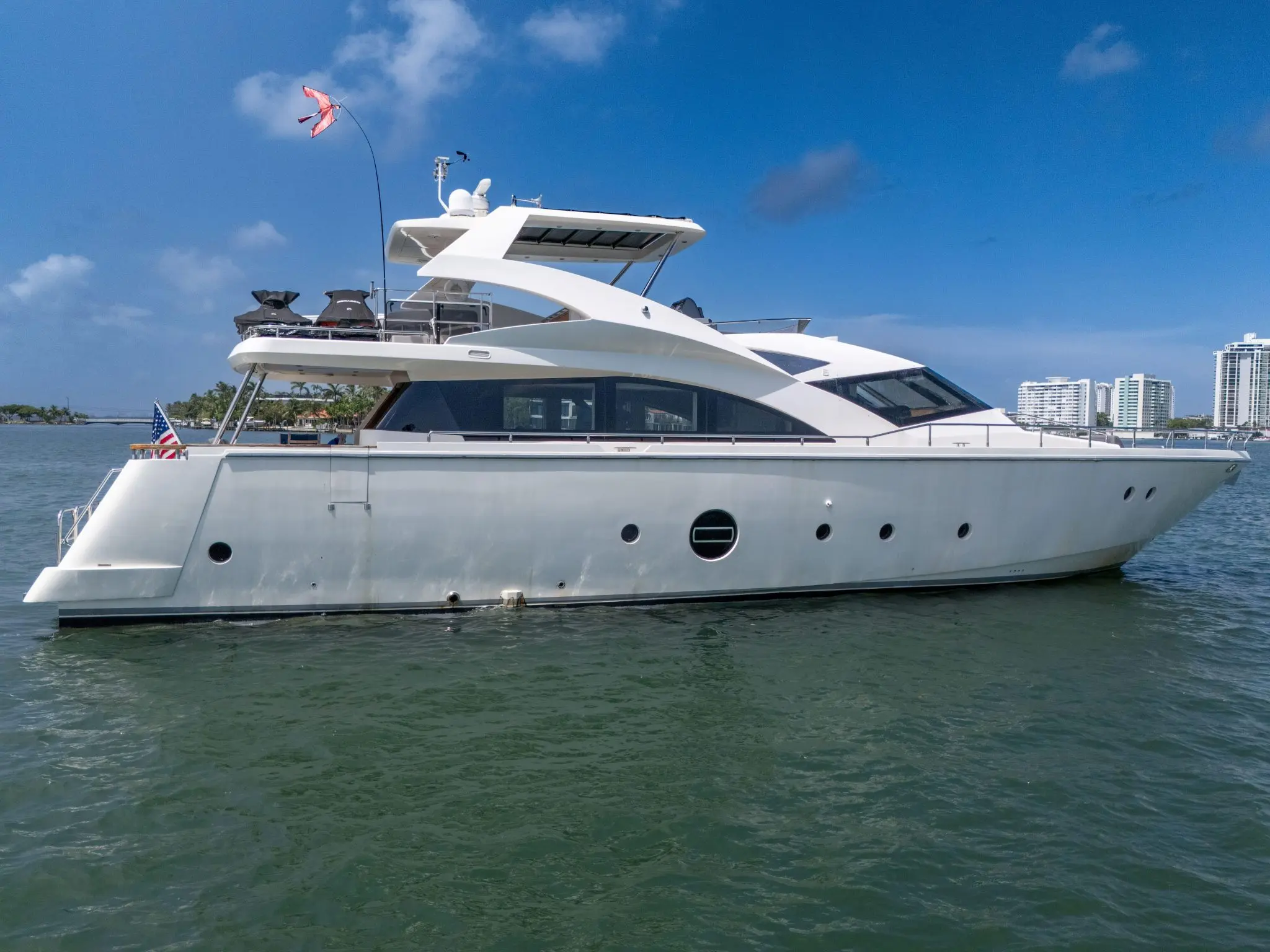 2008 Azimut 75 flybridge