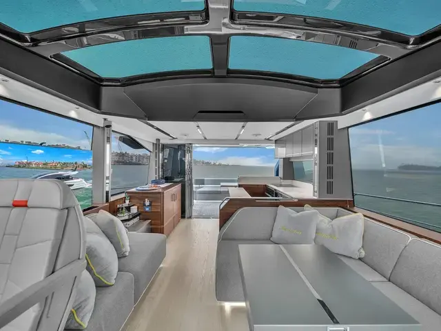 Sunseeker Predator 65