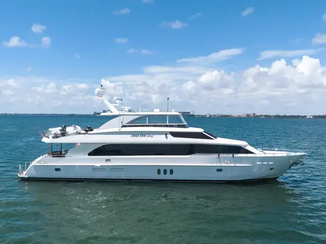 Hargrave 101 Motor Yacht