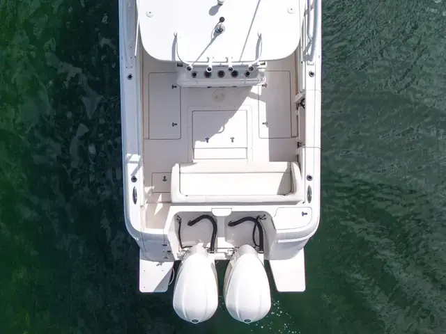 Intrepid 327 Center Console