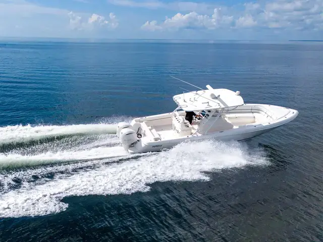 Intrepid 327 Center Console